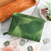 二つ折り財布