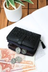 genten ゲンテン cut work カットワーク L字ファスナー 小銭入れ付き二つ折り財布 40601(31621)