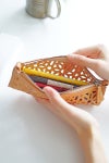 genten ゲンテン cut work カットワーク ペンケース 40603(31624)