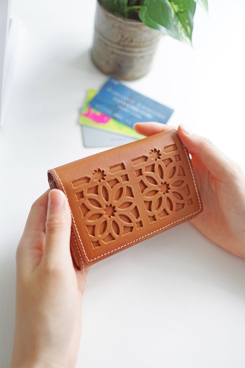 genten ゲンテン cut work カットワーク カードケース 40606(31630)