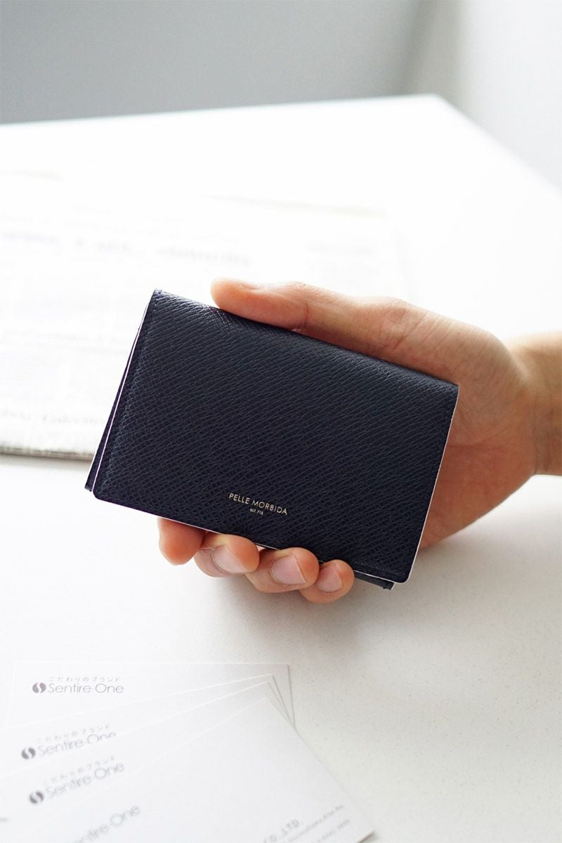 PELLE MORBIDA ペッレモルビダ Barca バルカ エンボスレザー 名刺入れ PMO-BA305BI