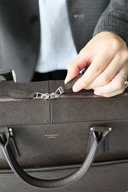 PELLE MORBIDA ペッレモルビダ Capitano キャピターノ B4ブリーフケース 1室タイプ（ショルダーベルト付属） PMO-CA013A