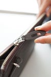 PELLE MORBIDA ペッレモルビダ Capitano キャピターノ エンボスレザー クラッチバッグ（M） PMO-CA205