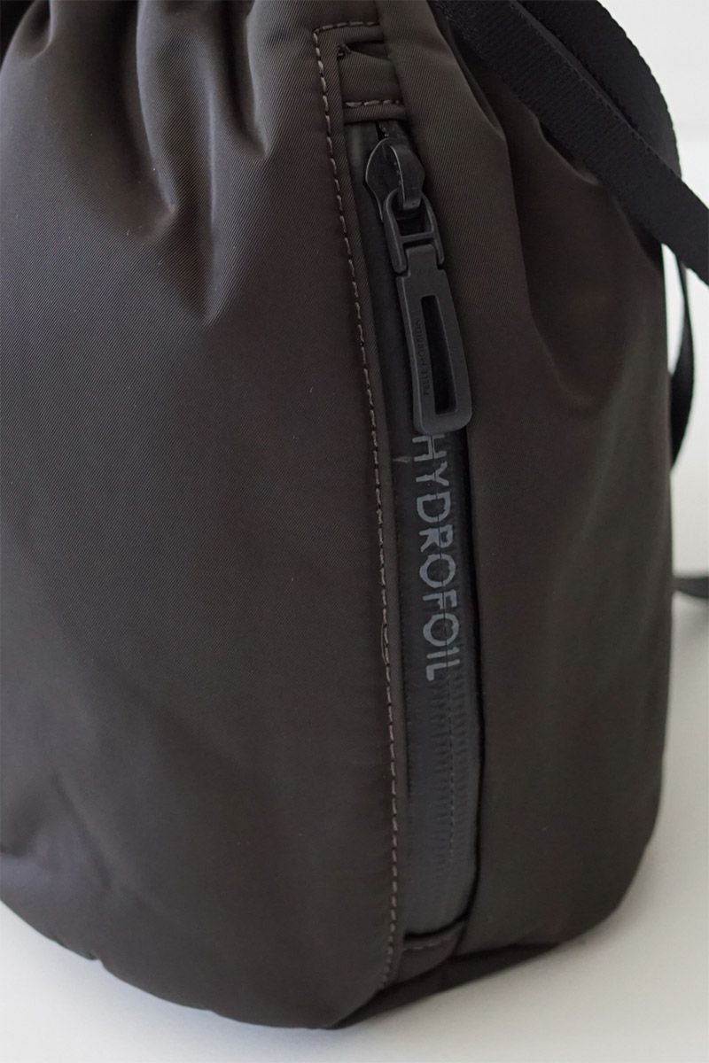 稀少▲PELLE MORBIDA▲HYDROFOIL▲巾着▲美品▲ HYDROFOILシリーズから巾着ポーチが発売開始