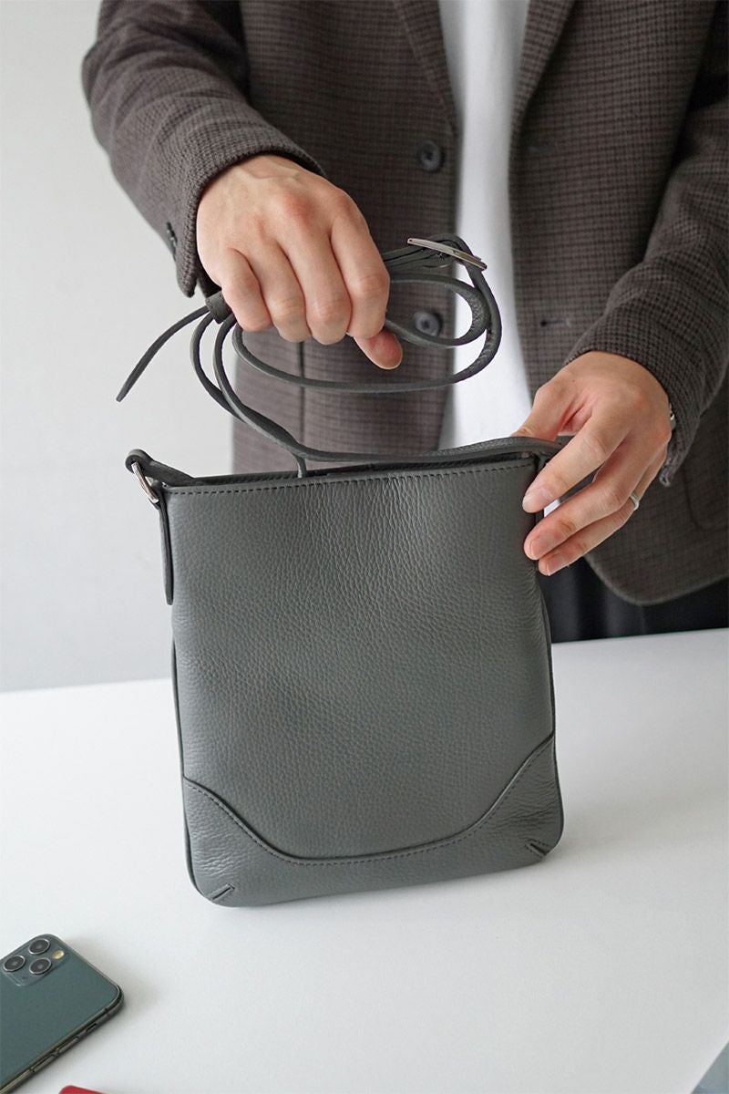 未使用保管品 ペッレモルビダ メイデンヴォヤージュ ビジネスバッグ グレージュ PELLE MORBIDA（ペッレ モルビダ） メイデンヴォヤージュ ビジネス
