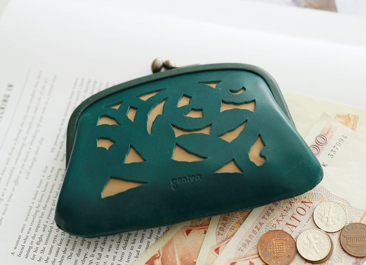 genten ゲンテン Garden cutwork ガーデンカットワーク がま口財布