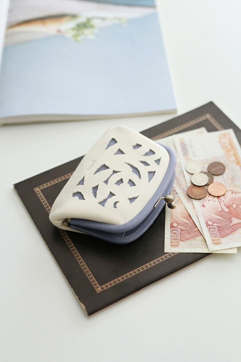 genten ゲンテン Garden cutwork ガーデンカットワーク がま口財布