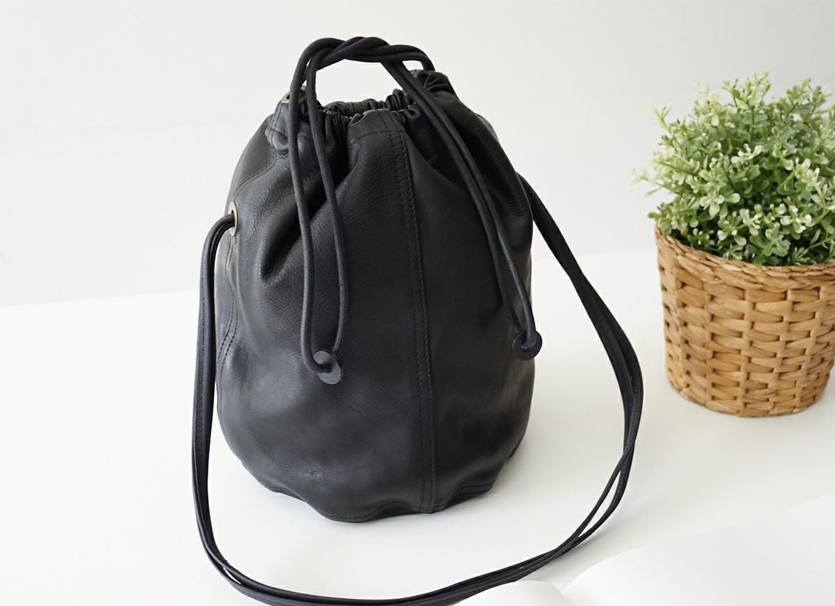 genten ゲンテン　サステナブル　巾着　ハンドバッグ　ワンショルダー　黒 genten ゲンテン サステナブル 巾着 ハンドバッグ ワンショルダー 黒