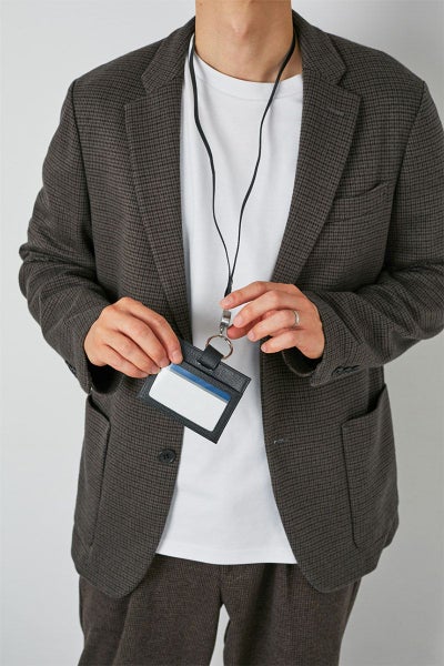 Fico フィーコ MORBIDO モルビド リール付きIDカードケース 52006