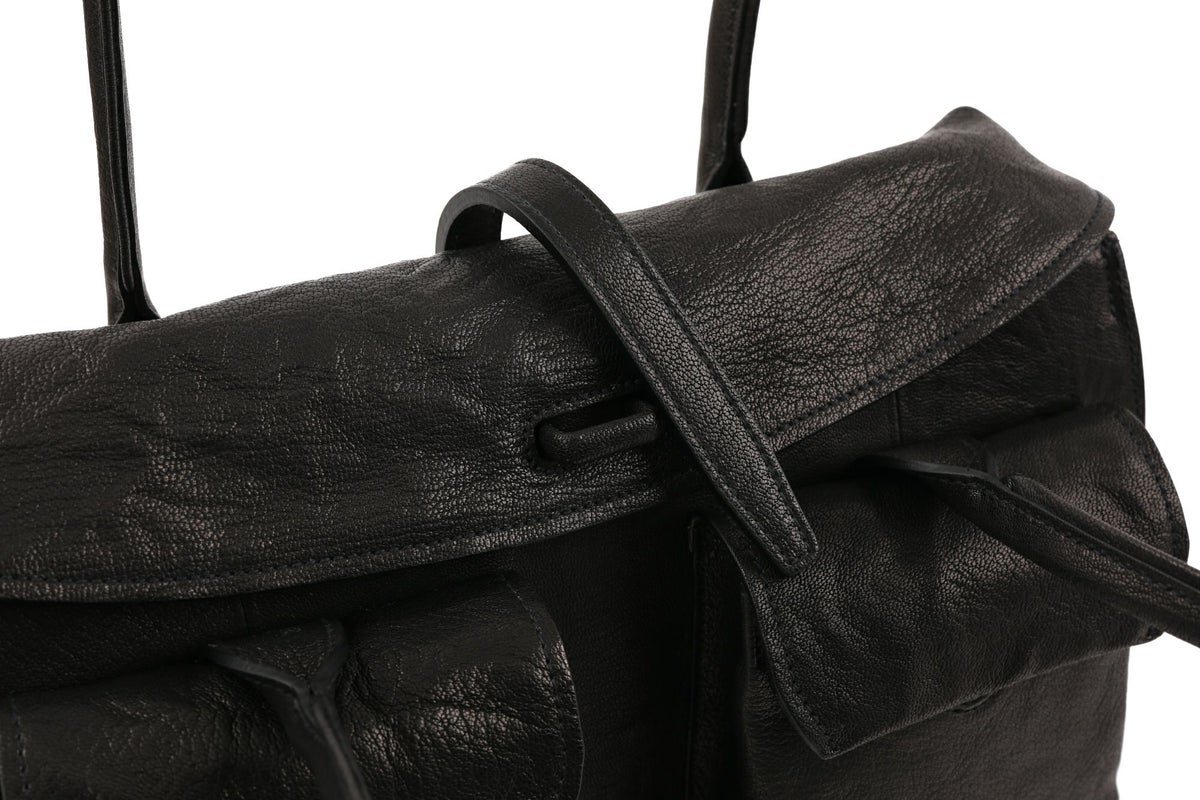 genten ゲンテン ゴートシュリンク かぶせ付きトートバッグ 44636