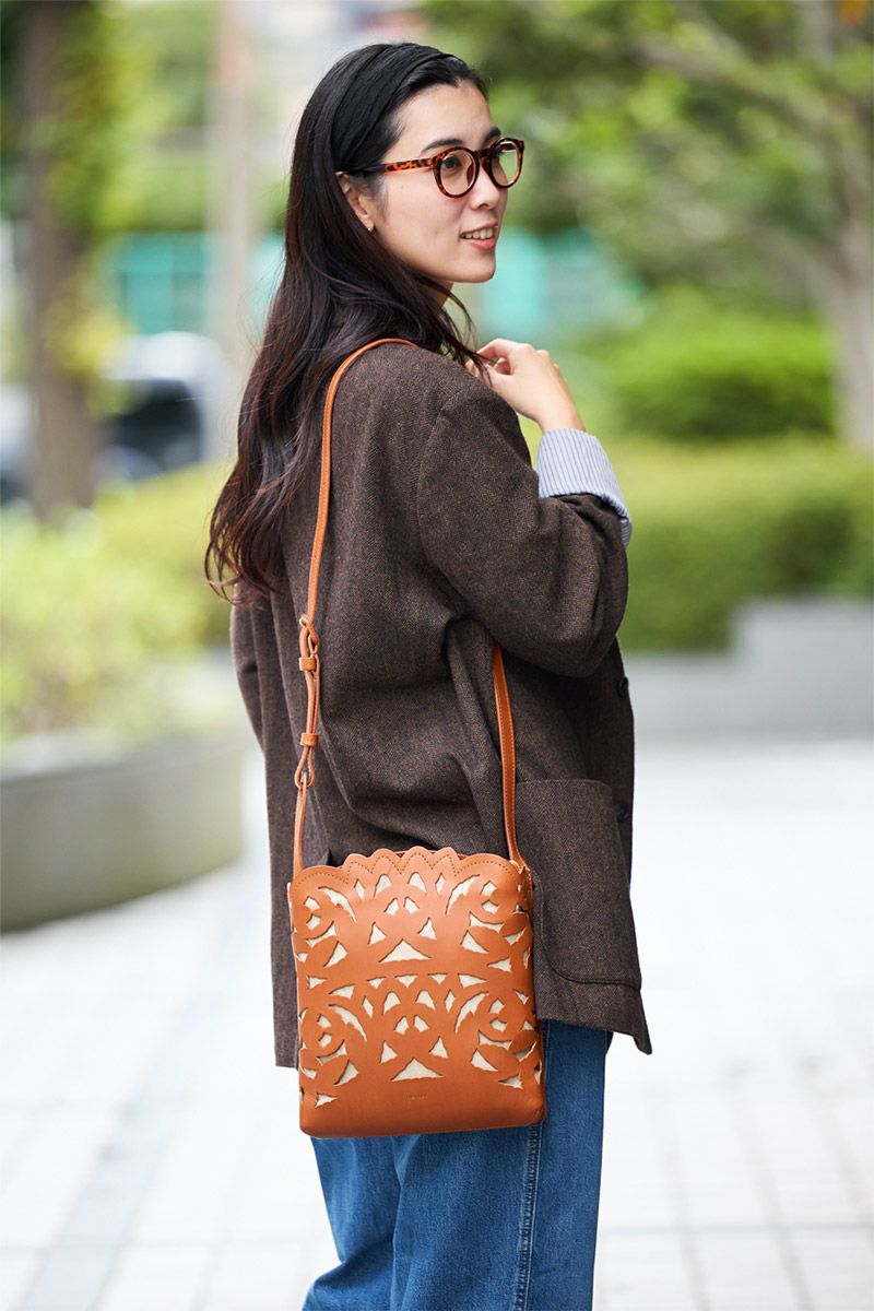 genten ゲンテン Garden cutwork ガーデンカットワーク ショルダーバッグ 43952