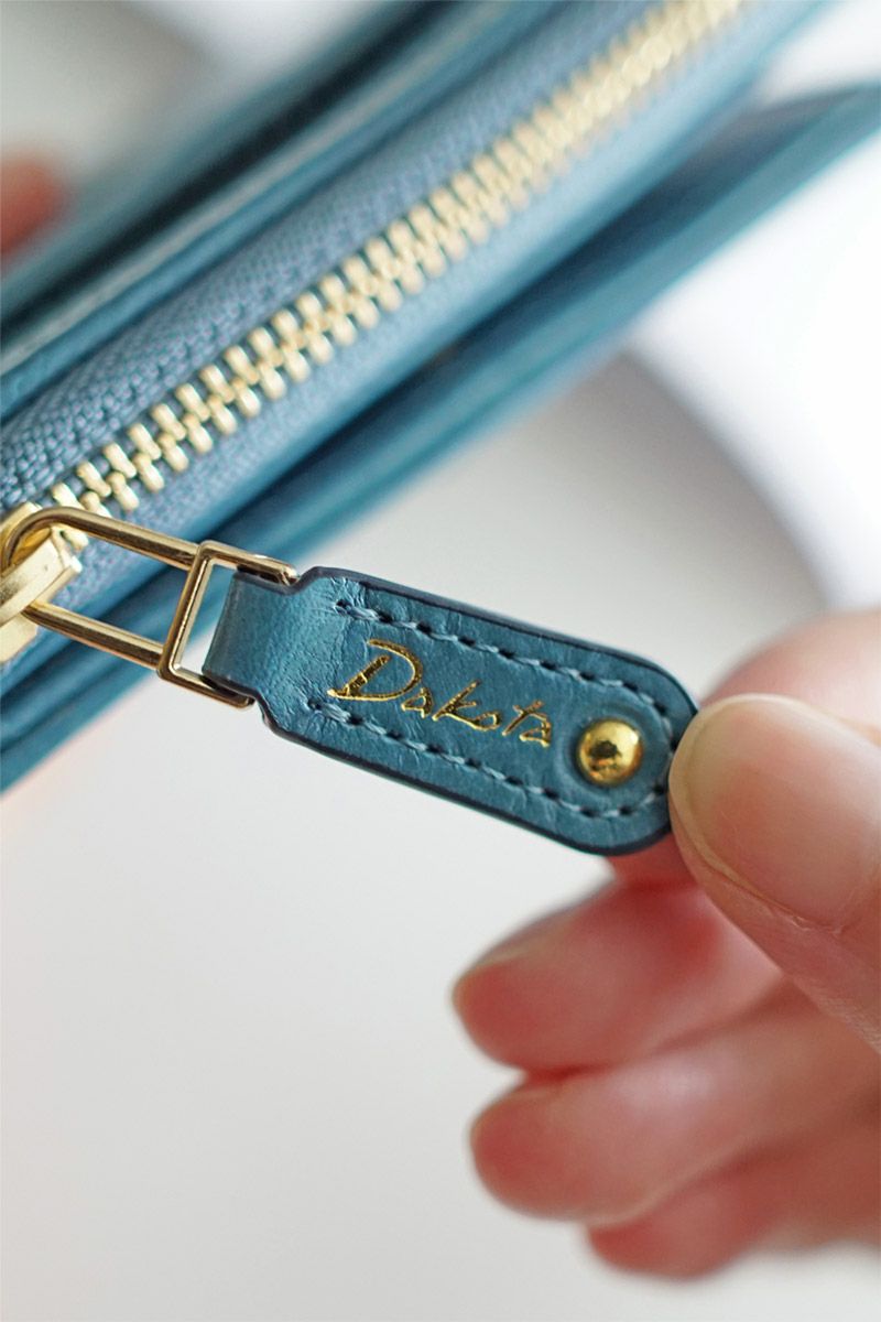 Dakota ダコタ クーポラ 小銭入れ付き二つ折り財布 0031721