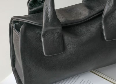 VIA DOAN ヴィア ドアン Zilda ジルダ 横長手さげバッグ 7733