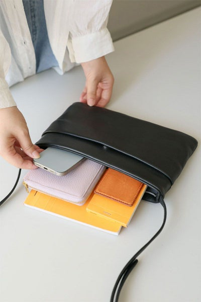 VIA DOAN ヴィア ドアン Zilda ジルダ 薄型ショルダーバッグ 7786