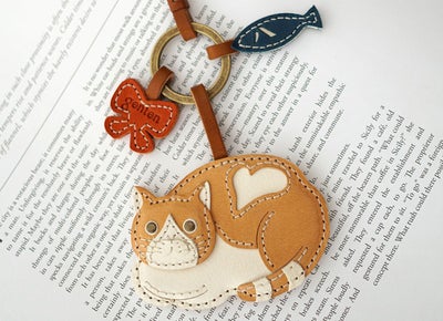 genten ゲンテン WAKU WAKU Charm ワクワクチャーム ハチワレ 40862