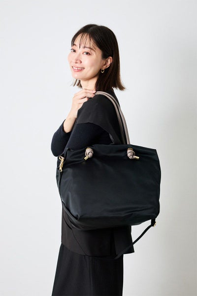 VIOLAd'ORO ヴィオラドーロ BIANCA ビアンカ ノットハンドルトートバッグML V-2204