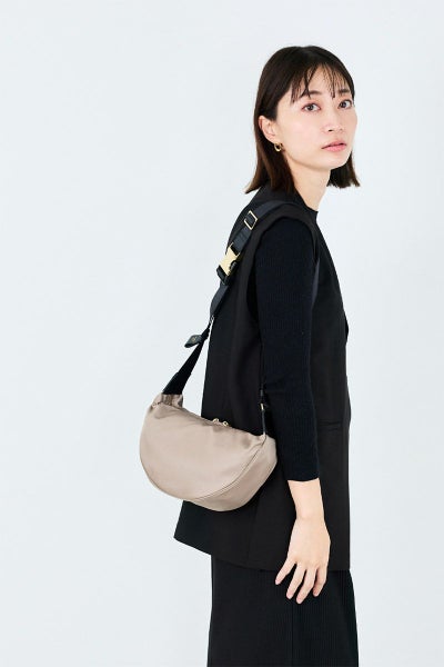 VIOLAd'ORO ヴィオラドーロ BIANCA ビアンカ ボディバッグ V-2247