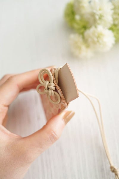 ★ お守り型革チャーム NA-92560