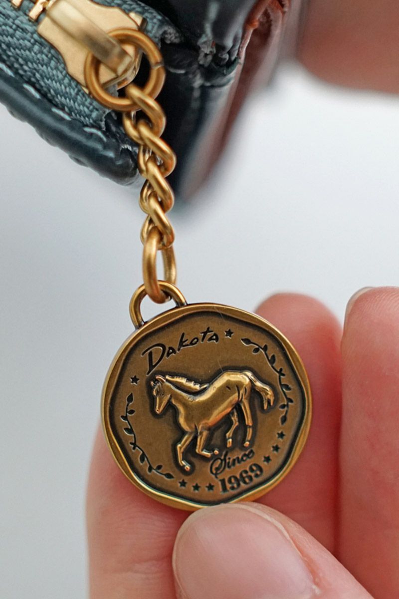 Dakota ダコタ ラフィナート 小銭入れ付き三つ折り財布 0031740