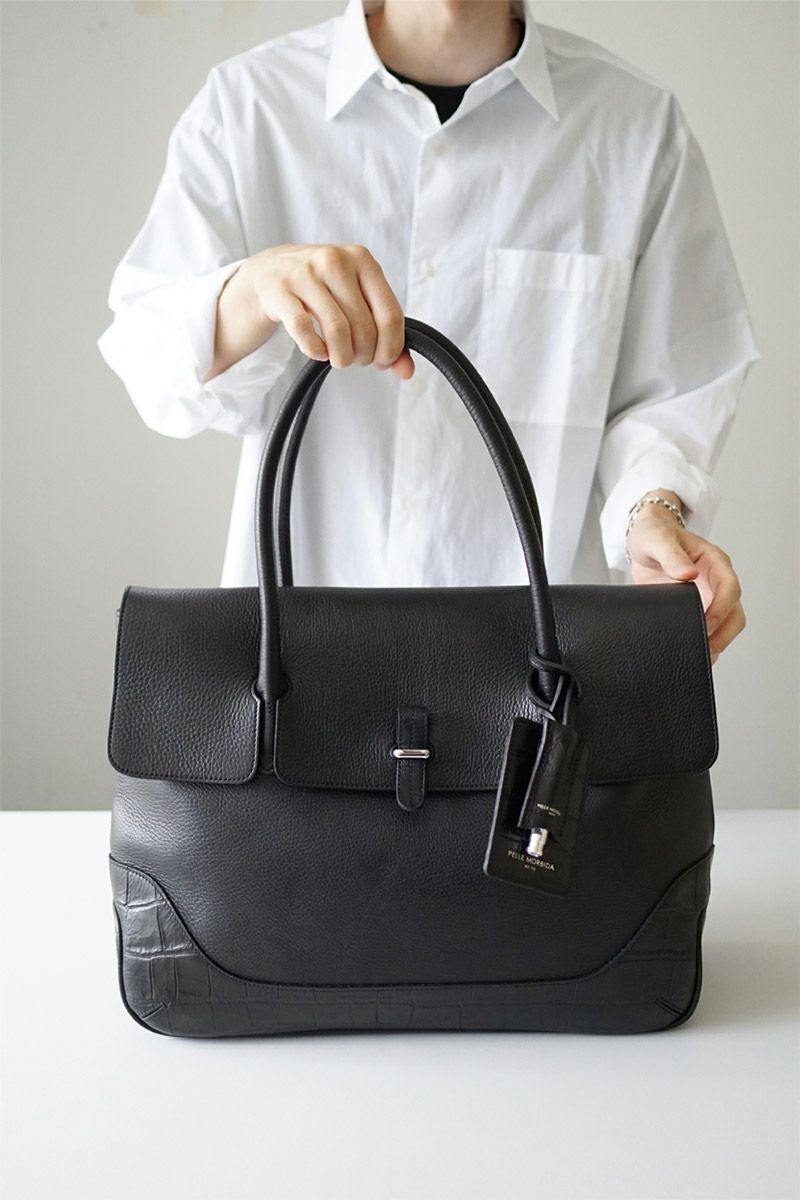 極美品✨ペッレモルビダ メイデンボヤージュ 肩掛け フラップ トートバッグ 黒 PELLE MORBIDA（ペッレ モルビダ） メイデンボヤージュ トートバッグ