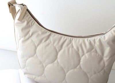 VIA DOAN ヴィア ドアン Parrot パロット 三日月型ショルダーバッグ 1284