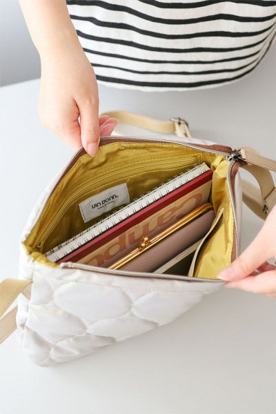 VIA DOAN ヴィア ドアン Parrot パロット 薄マチショルダーバッグ 1282