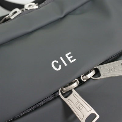 CIE シー LEAP スリングバッグ S 072303