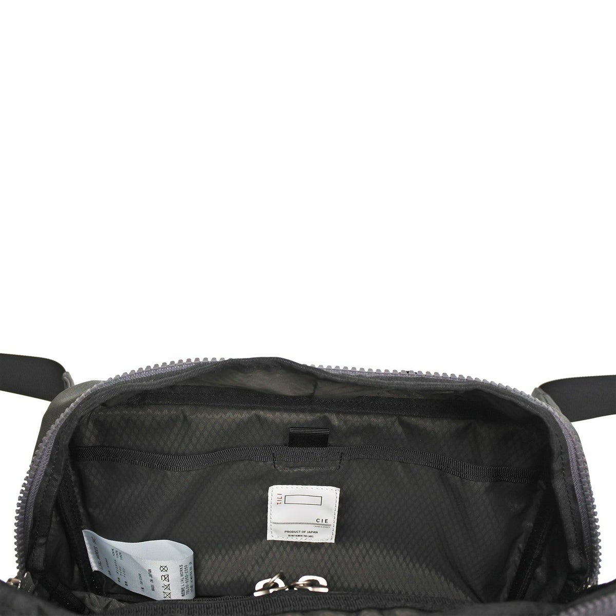 CIE シー LEAP スリングバッグ S 072303