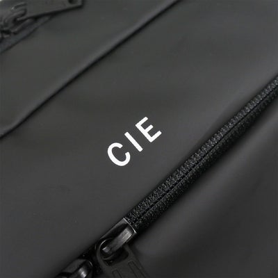 CIE シー LEAP スリングバッグ L 072302