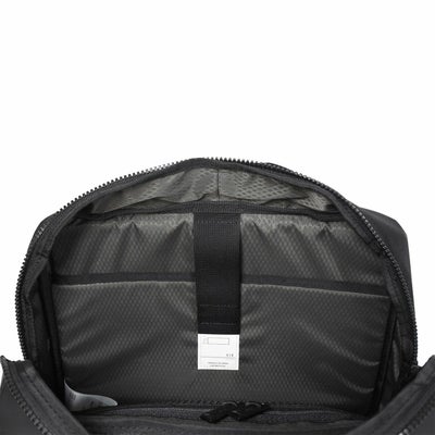 CIE シー LEAP スリングバッグ L 072302