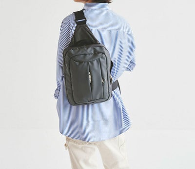CIE シー LEAP スリングバッグ L 072302