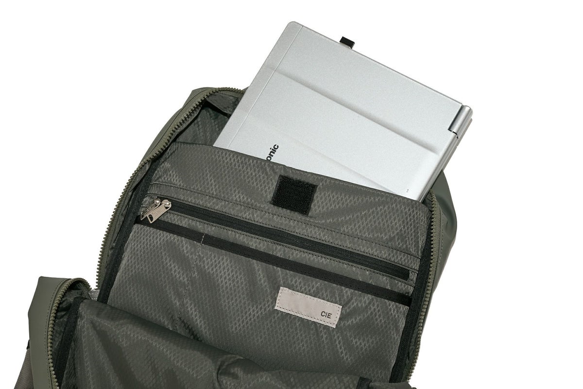 CIE シー GRID3 BACKPACK 032204