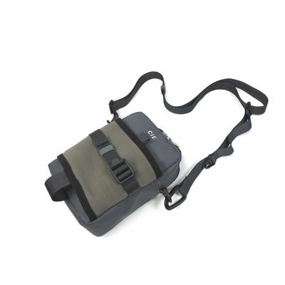 CIE シー GRID3 ボトルミニショルダーバッグ 032067