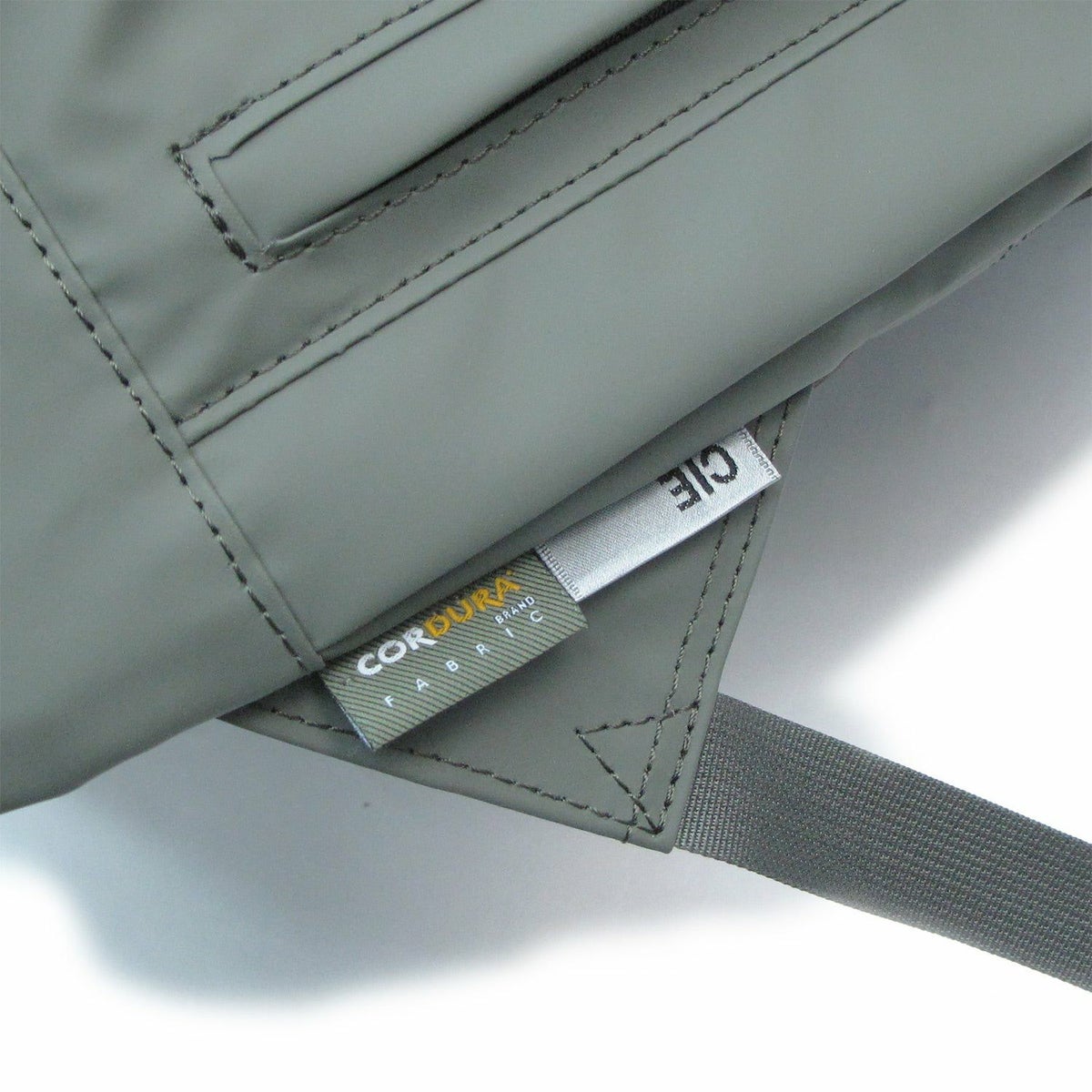 CIE シー GRID3 2WAYバックパック L 032059