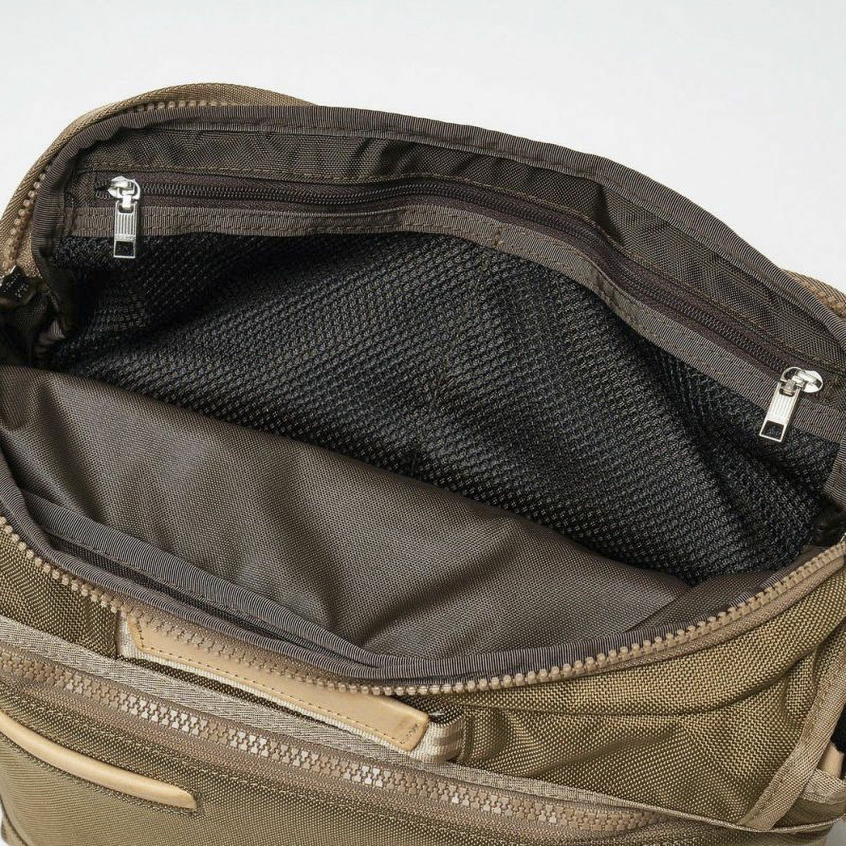 AS2OV アッソブ EXCLUSIVE BALLISTIC NYLON バリスティックナイロン メッセンジャーバッグ 061327
