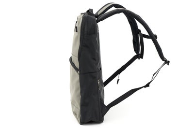 CIE シー VARIOUS スクエアバックパック 021826