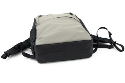 CIE シー VARIOUS スクエアバックパック 021826