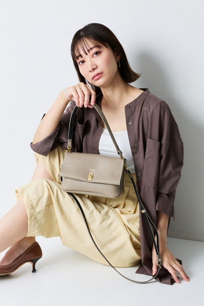 VIOLAd'ORO ヴィオラドーロ TRERO トレロ Wフェイス ワンショルダーバッグ V-1599