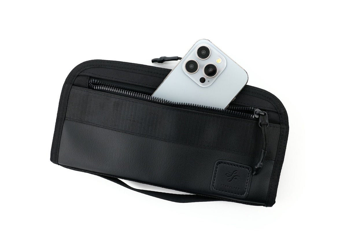 SONNE ゾンネ Starflyer×SONNE パスポートケース SO-SOSF009