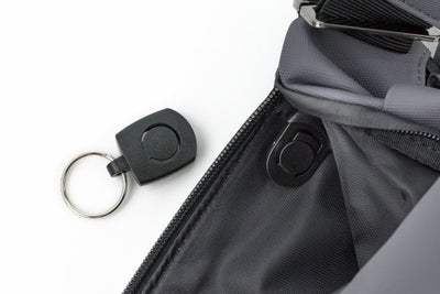 SML エスエムエル THIERRY HUNTING BAG K902143W