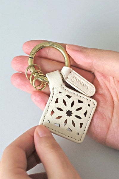 genten ゲンテン Argyle Cutwork アーガイルカットワーク キーリング 44818