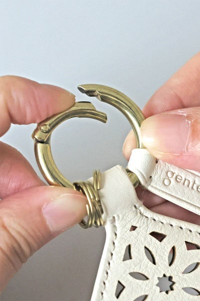 genten ゲンテン Argyle Cutwork アーガイルカットワーク キーリング 44818