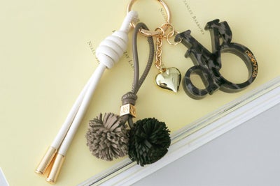 VIOLAd'ORO ヴィオラドーロ BIANCA ビアンカ バッグチャーム V-5079