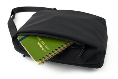 Un coeur アンクール hatch ハッチ ショルダーバッグ K904154