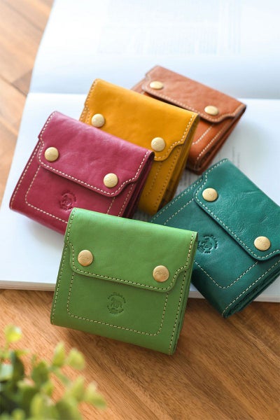 Dakota ダコタ ヴィタミーナ 小銭入れ付き二つ折り財布 0031900