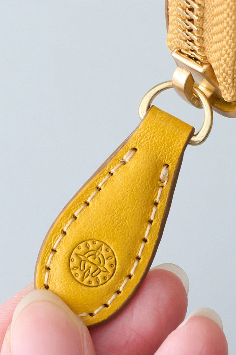 Dakota ダコタ ヴィタミーナ 小銭入れ付き長財布（ラウンドファスナー式 ） 0031902