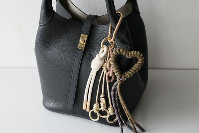 VIOLAd'ORO ヴィオラドーロ BIANCA ビアンカ バッグチャーム V-5082