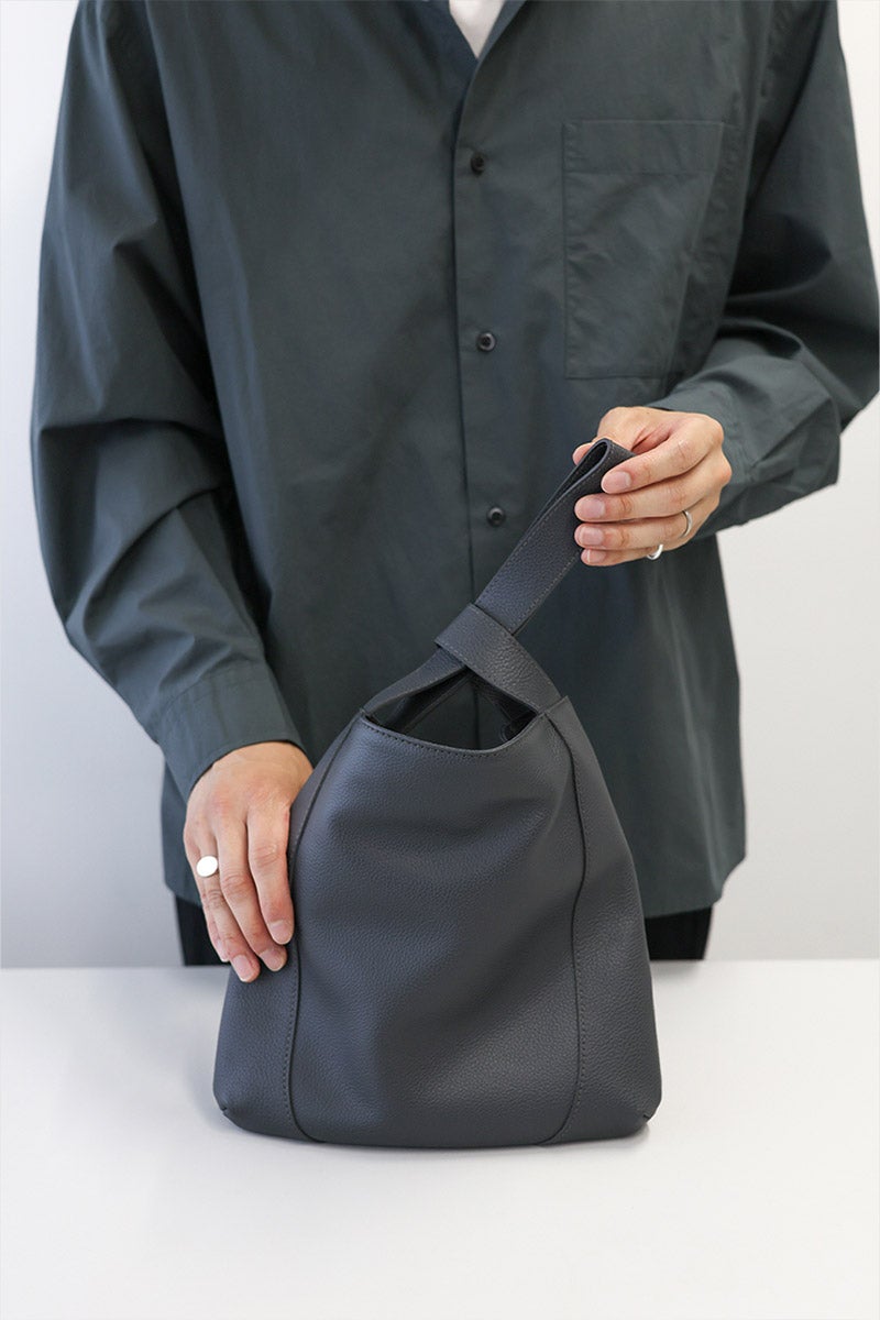 PELLE MORBIDA ペッレモルビダ Vela ヴェ－ラ ハンドルバッグ PMO-VE105