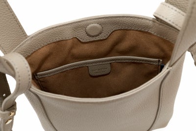 PELLE MORBIDA ペッレモルビダ Vela ヴェ－ラ ミニハンドルバッグ PMO-VE104