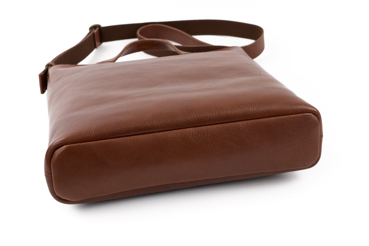 Dakota BLACK LABEL ダコタ ブラックレーベル ロード 縦型ショルダーバッグ 1624902